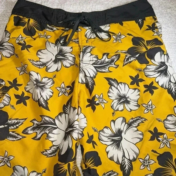 💥Vtg Y2K Floral Men’s Swim Trunks Shorts Swimsuit Bottoms KIRRA Yellow Gray LG - Picture 3 of 8